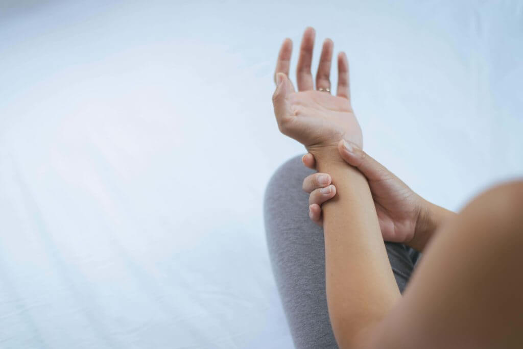 Alcohol Shakes & How to Stop Them BlueCrest Recovery Center