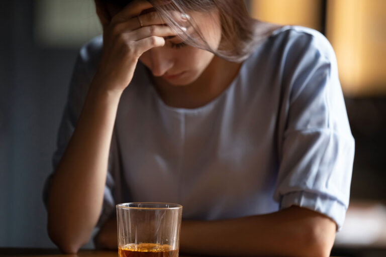 early signs of alcoholism