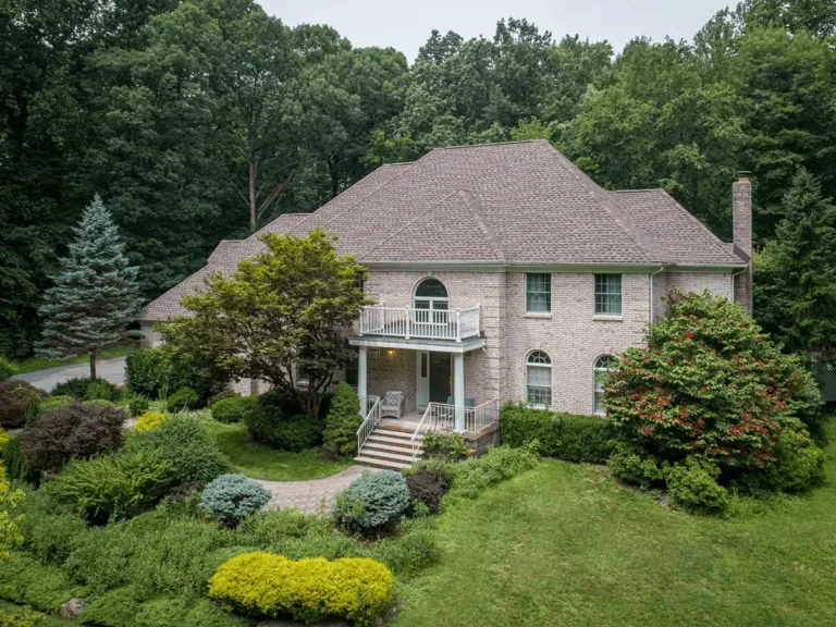 215 old beach glen rd exterior
